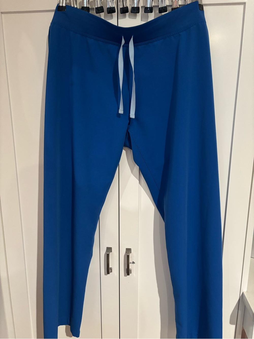 Figs relaxed fit women’s scrub pants size L